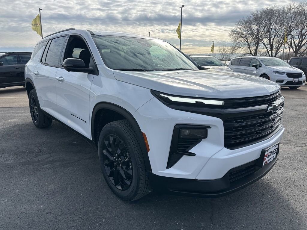 New 2026 Chevrolet Traverse LT SUV