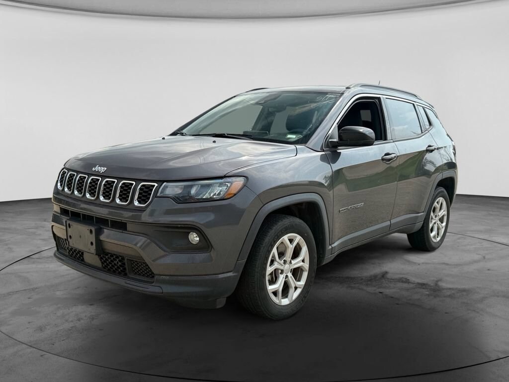 Used 2024 Jeep Compass Latitude