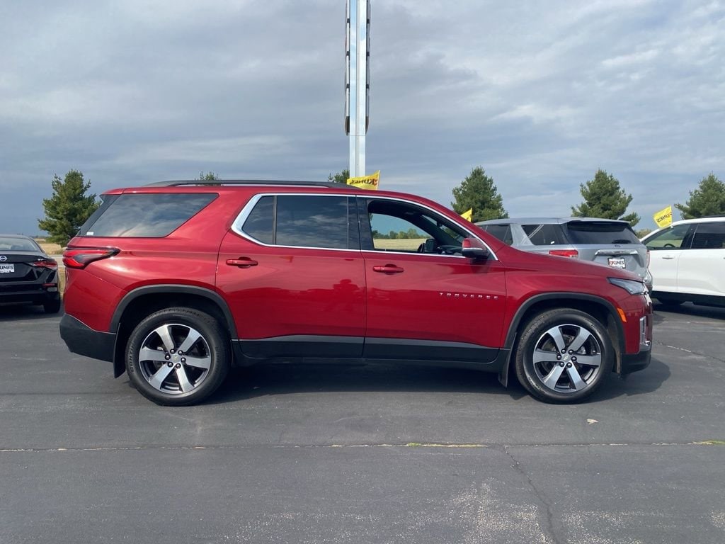 Used 2022 Chevrolet Traverse LT Leather SUV