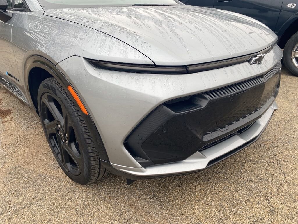 Used 2024 Chevrolet Equinox EV 2RS SUV