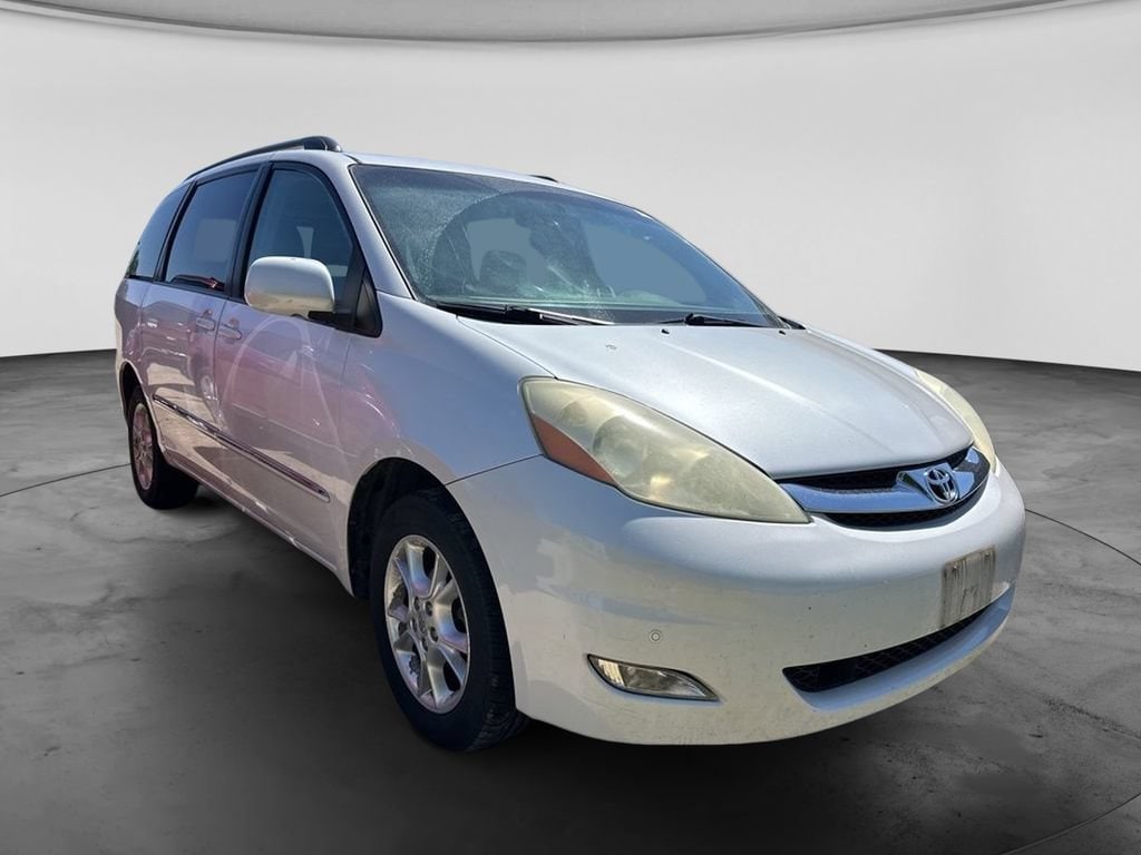 Used 2006 Toyota Sienna XLE
