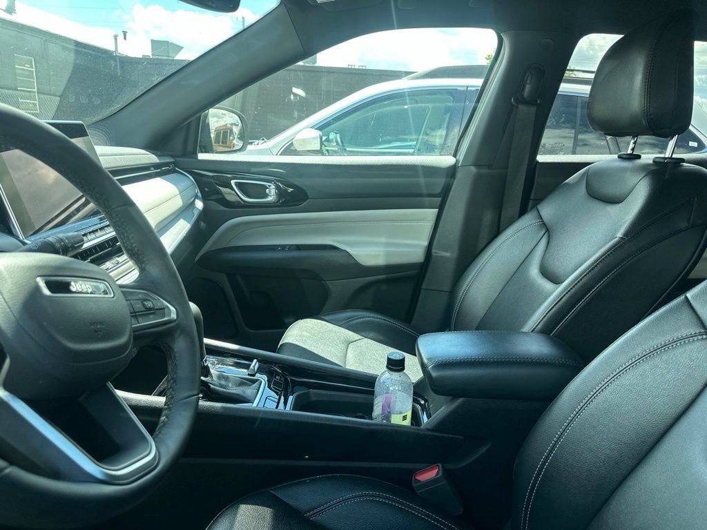 Used 2025 Jeep Compass Limited