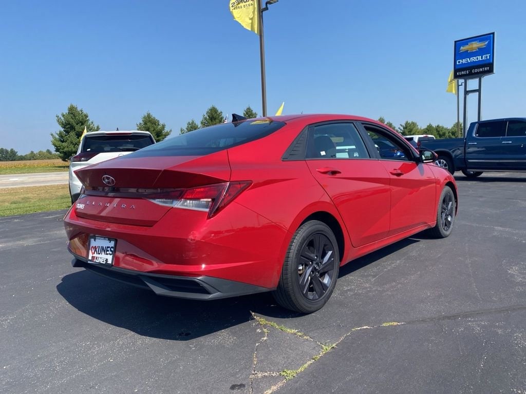 Used 2023 Hyundai Elantra SEL