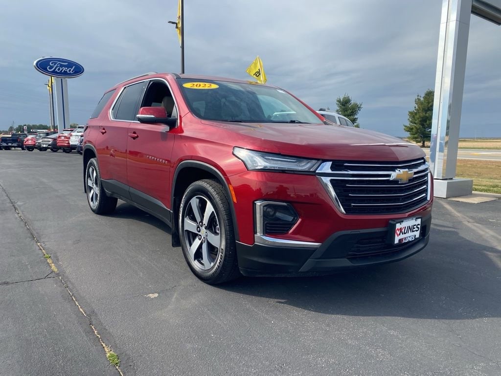 Used 2022 Chevrolet Traverse LT Leather SUV