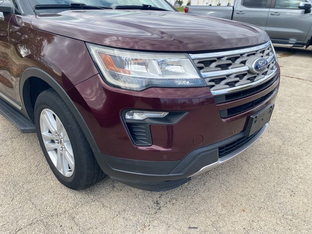 2018 Ford Explorer XLT photo 2