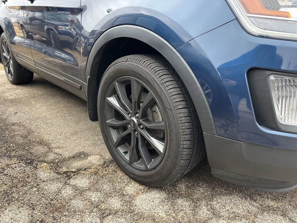 Used 2017 Ford Explorer XLT