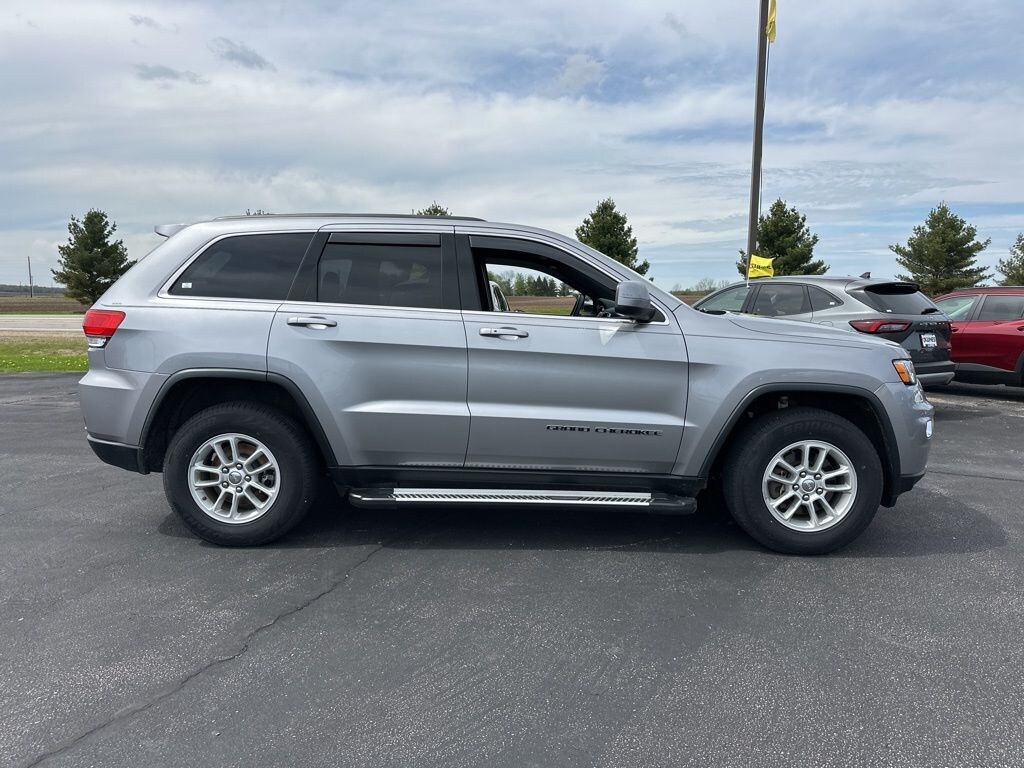 Used 2018 Jeep Grand Cherokee Laredo 4x4 SUV