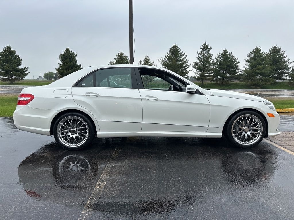 Used 2011 Mercedes-Benz E-Class E 550 4MATIC Sedan