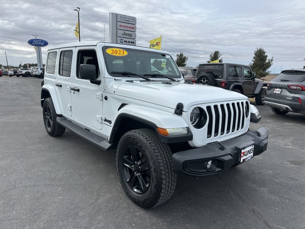Used 2023 Jeep Wrangler 4-DOOR SAHARA 4X4 SUV