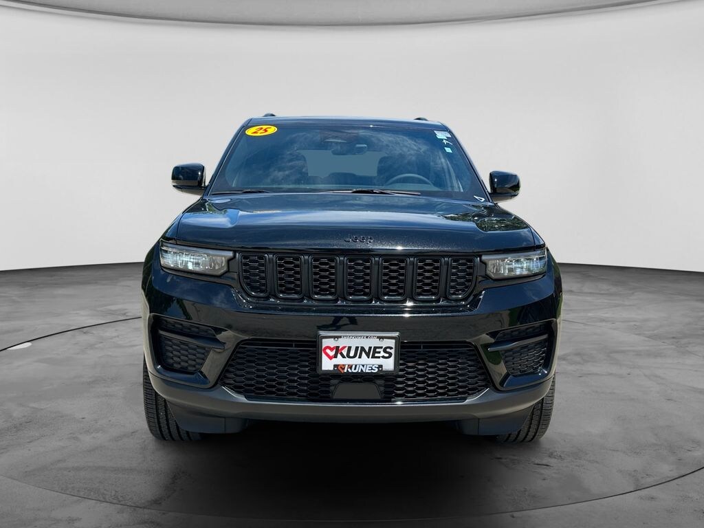 New 2025 Jeep Grand Cherokee Altitude X Sport Utility