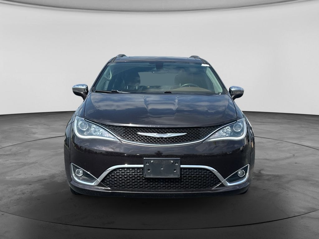 Used 2017 Chrysler Pacifica Limited Van