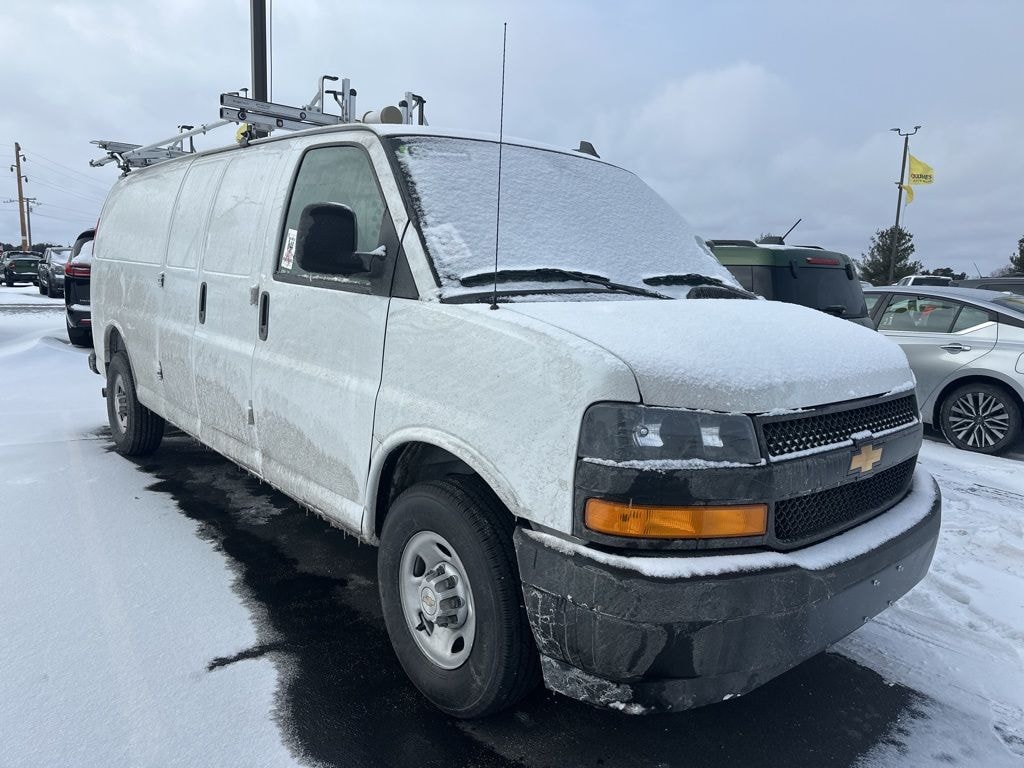 Used 2025 Chevrolet Express Cargo 2500 Work Van Van Cargo Van