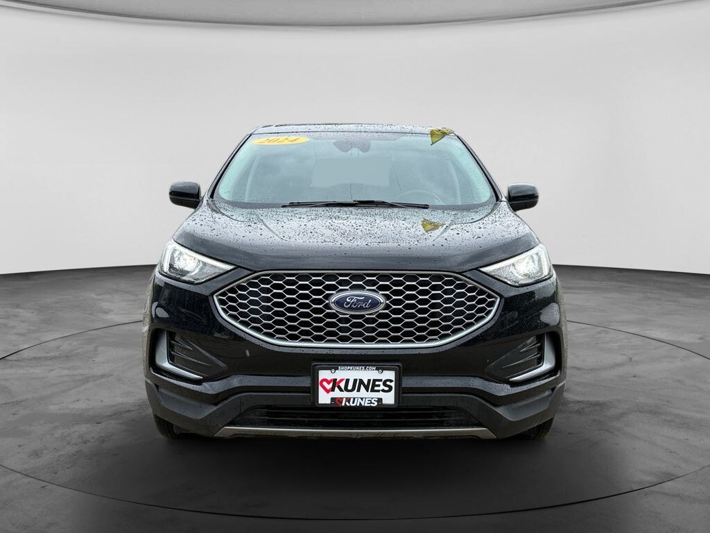 Used 2024 Ford Edge SUV