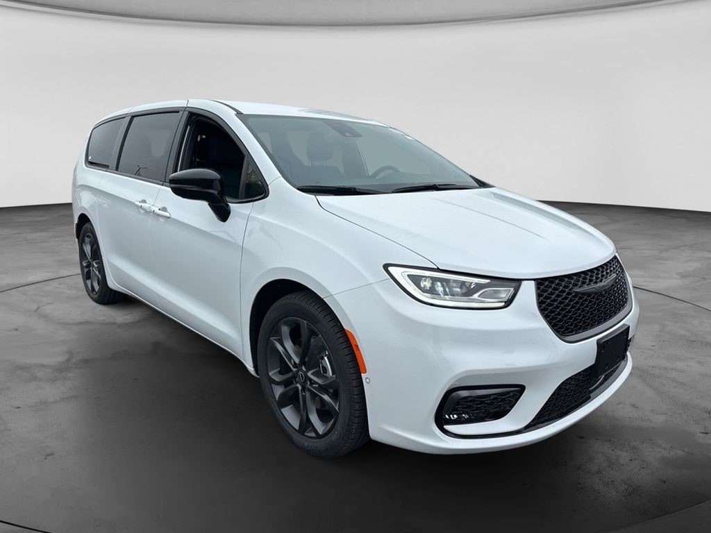 New 2026 Chrysler Pacifica Select Passenger Van