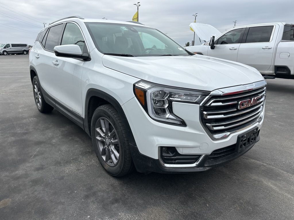 Used 2024 GMC Terrain SLT SUV