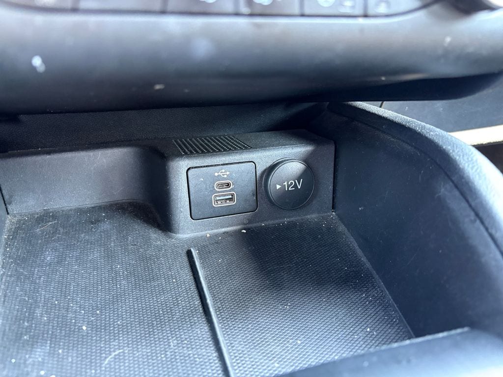 2025 Ford Escape ST-Line Select - Photo 35