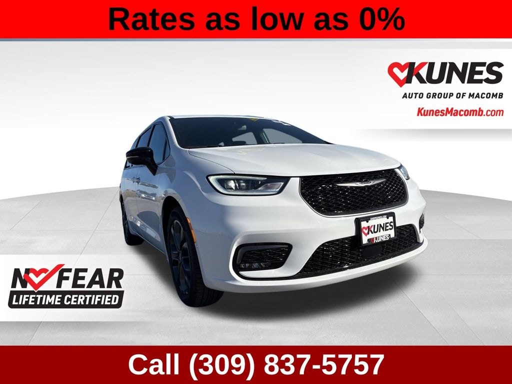 New 2026 Chrysler Pacifica Select Passenger Van