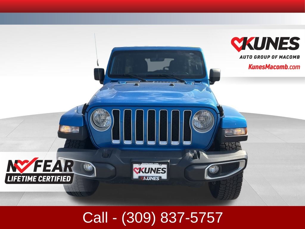 2023 Jeep Wrangler Sahara photo 2