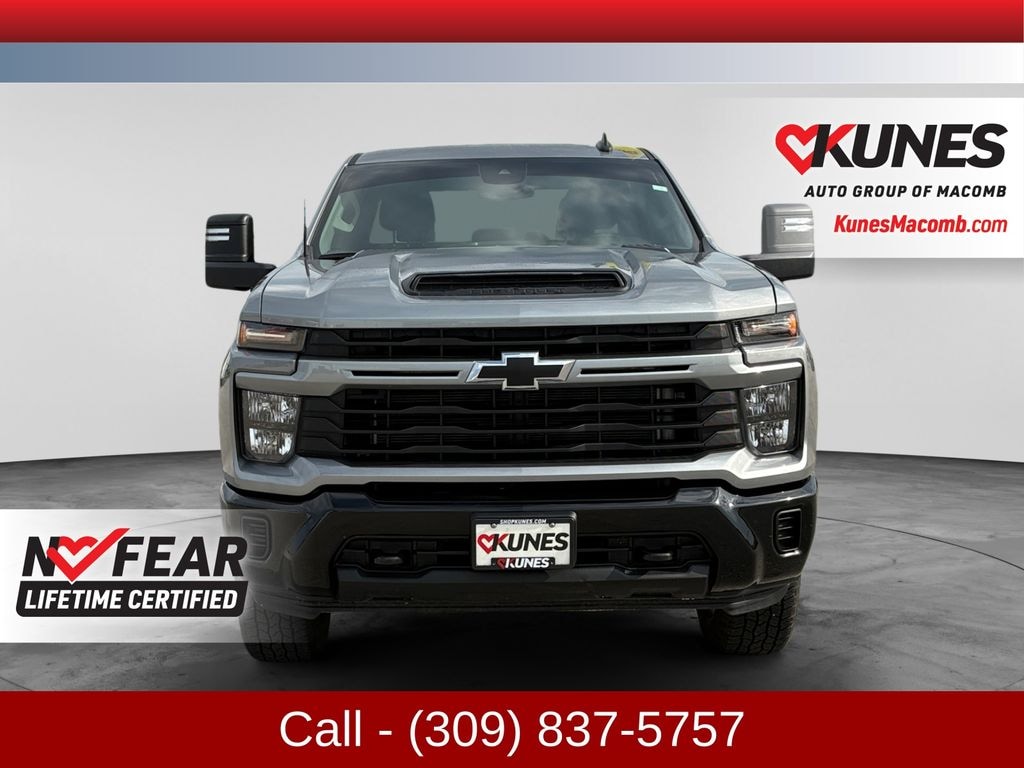 Used 2025 Chevrolet Silverado 2500 HD Custom Truck Crew Cab