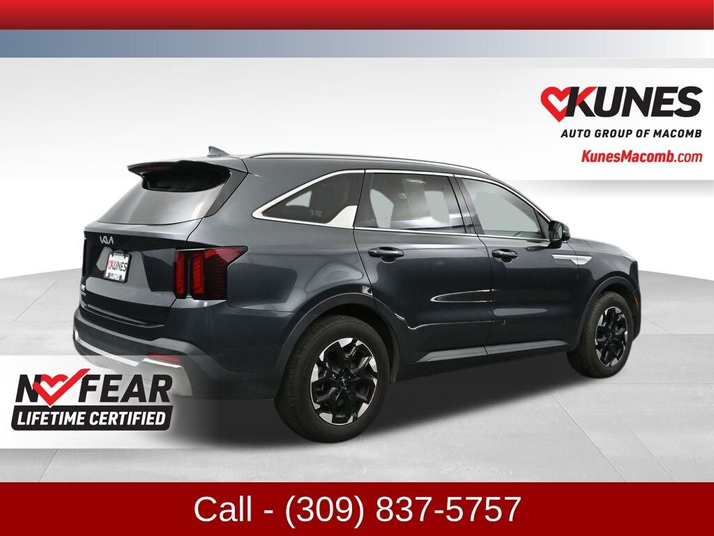 Used 2024 Kia Sorento S SUV