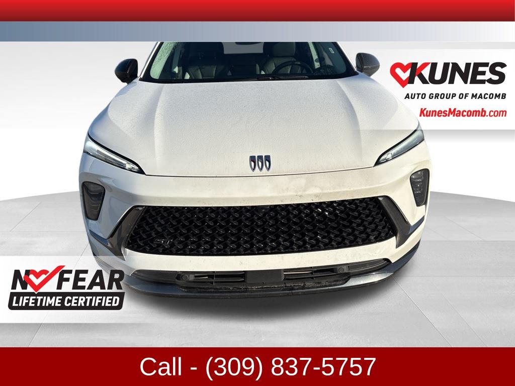 2024 Buick Envision Sport Touring photo 2