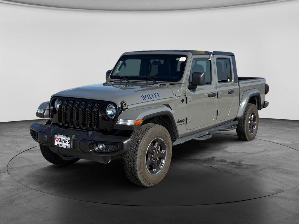Used 2021 Jeep Gladiator Sport Truck Crew Cab