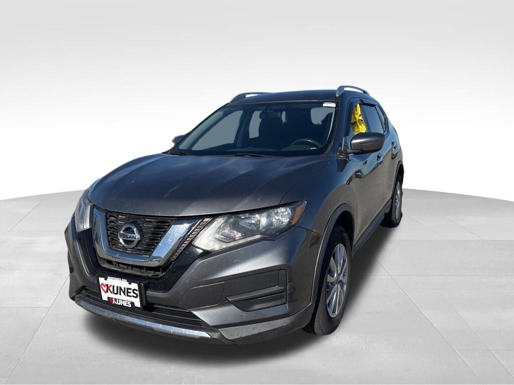 Used 2017 Nissan Rogue SV SUV