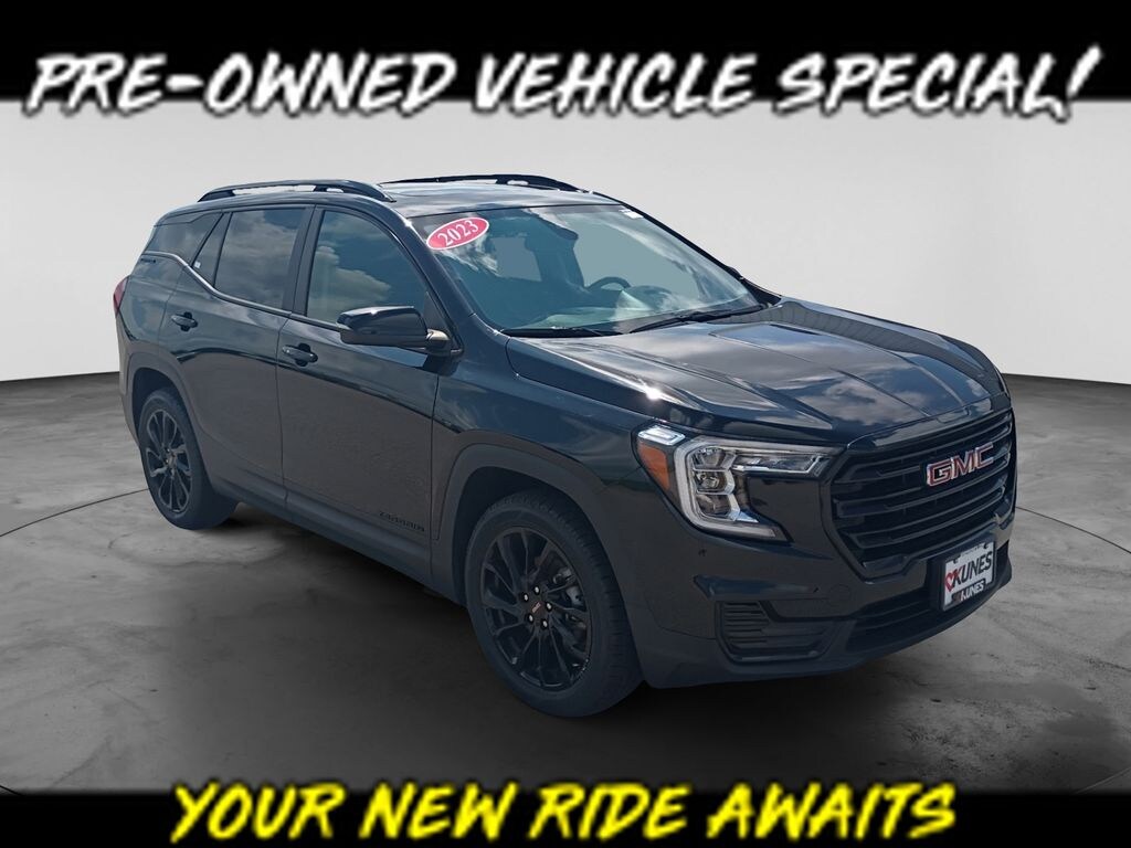 Used 2023 GMC Terrain SLE SUV