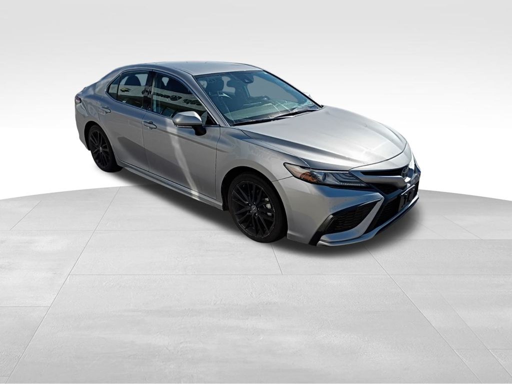 2023 Toyota Camry XSE photo 3