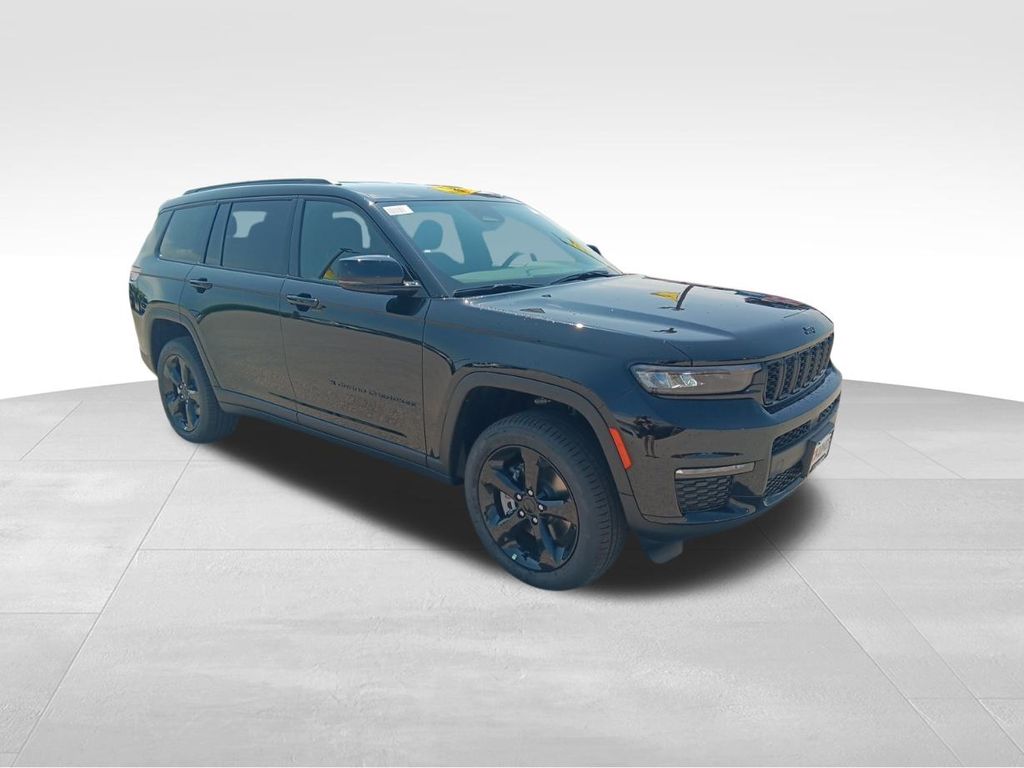 2025 Jeep Grand Cherokee Limited photo 2