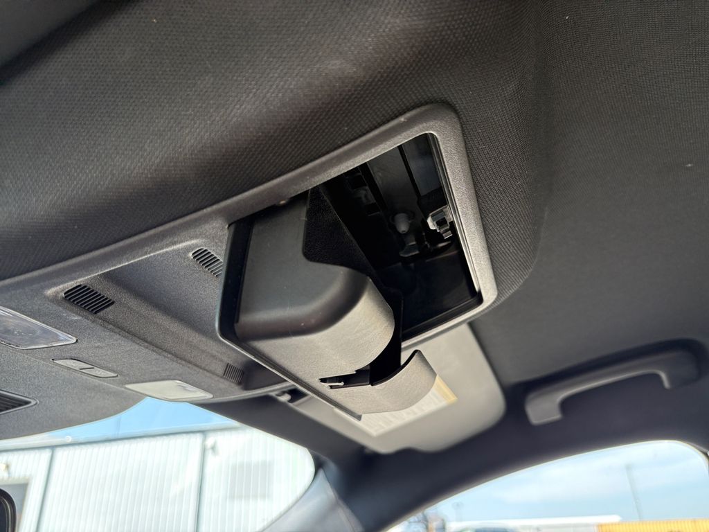 2025 Ford Escape ST-Line Select - Photo 50