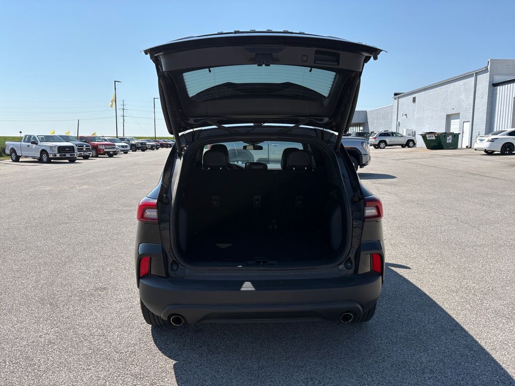 2025 Ford Escape ST-Line Select - Photo 44