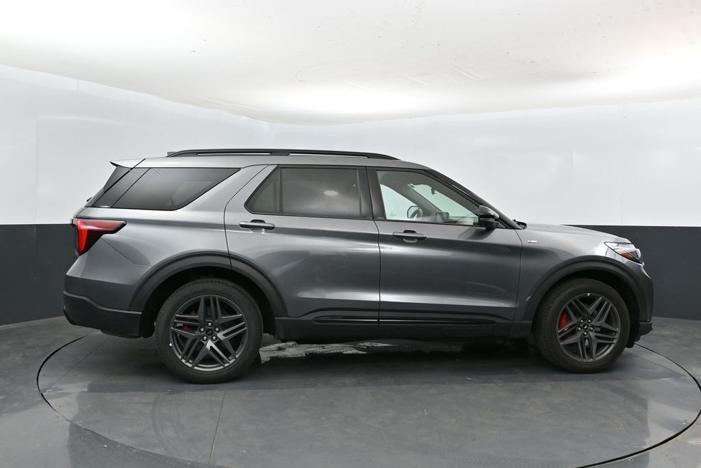 Used 2025 Ford Explorer ST-Line SUV