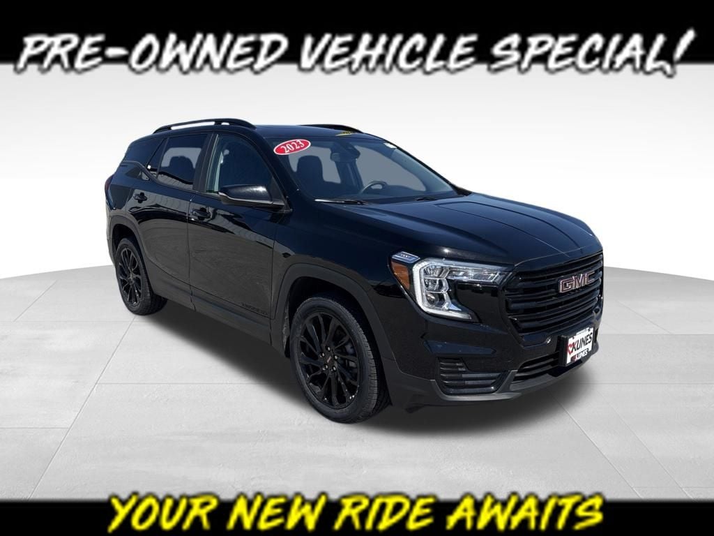 Used 2023 GMC Terrain SLE SUV