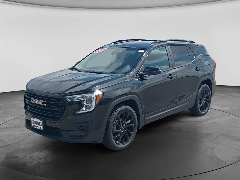 Used 2023 GMC Terrain SLE SUV