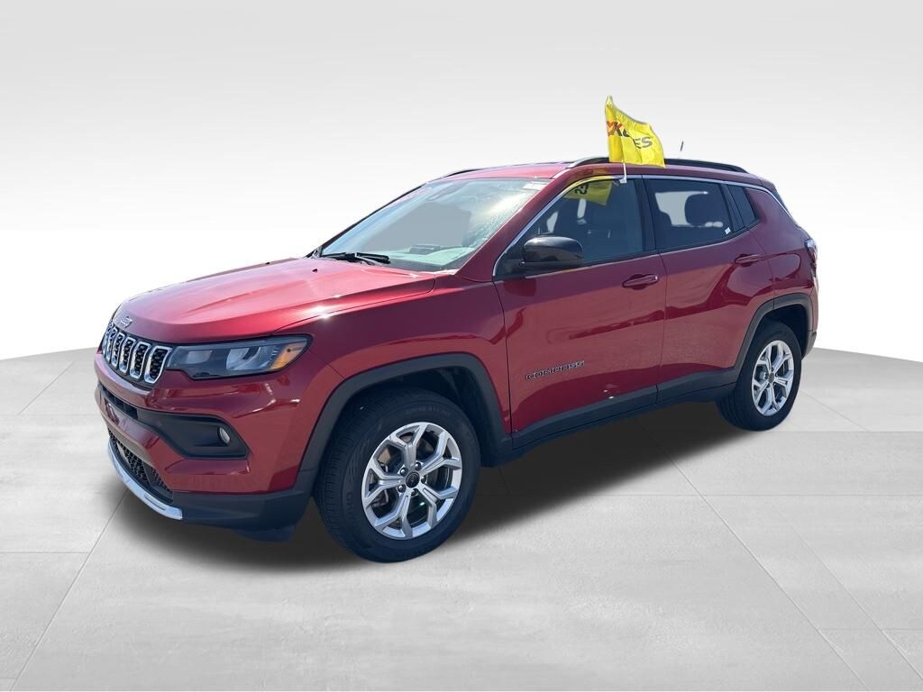 Used 2025 Jeep Compass Latitude SUV