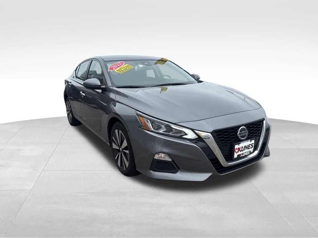 2022 Nissan Altima 2.5 SV photo 3