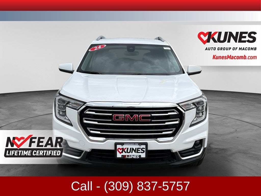 Used 2024 GMC Terrain SLT SUV