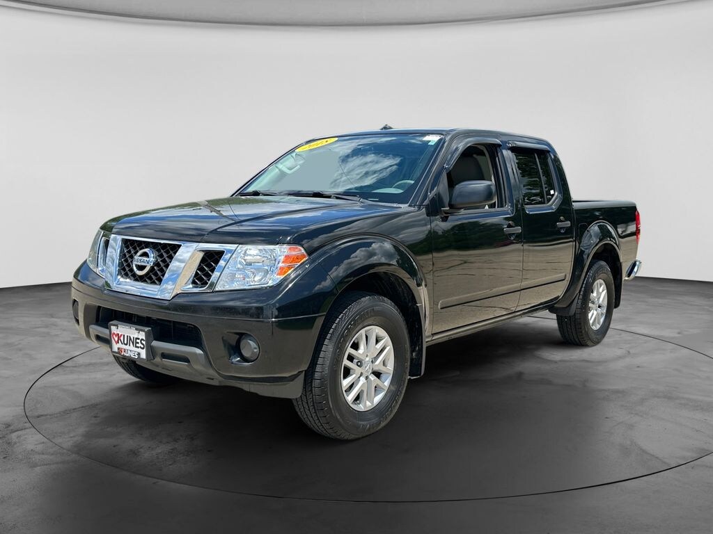 Used 2018 Nissan Frontier SV Truck Crew Cab