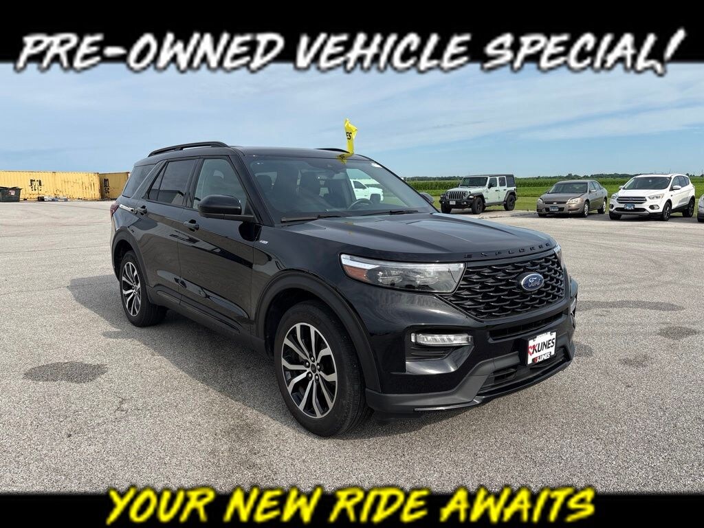 Used 2023 Ford Explorer ST-Line SUV