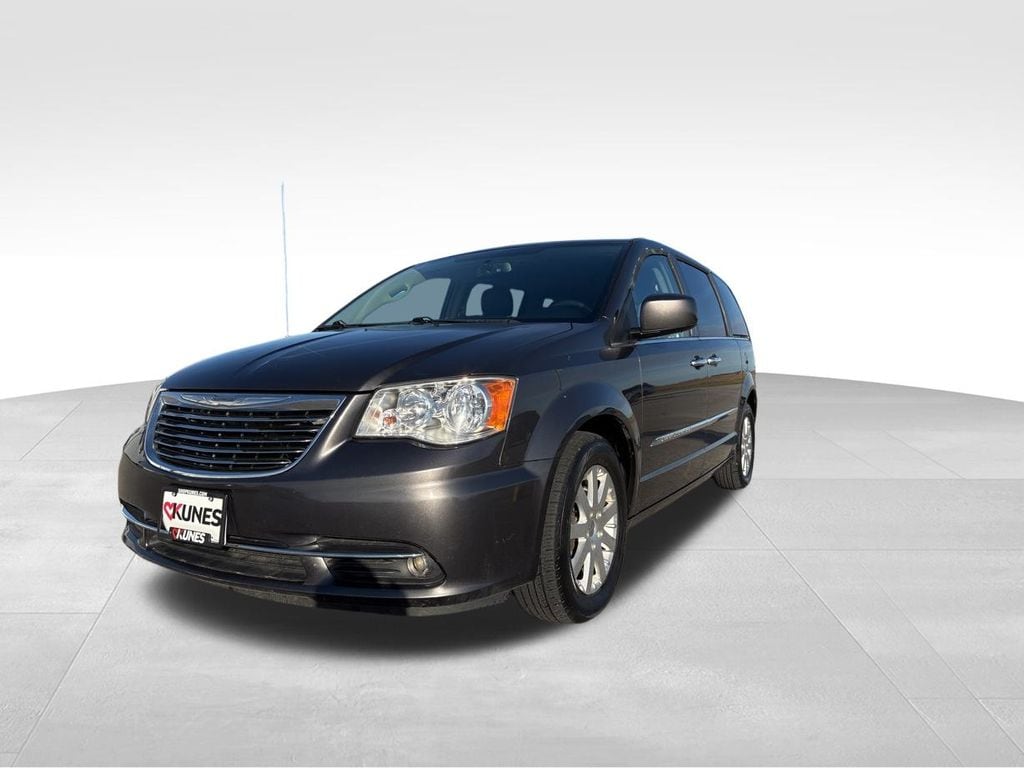 Used 2016 Chrysler Town & Country Touring Van LWB Passenger Van