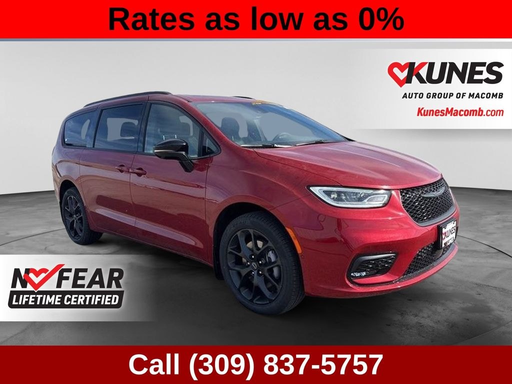New 2026 Chrysler Pacifica Select Passenger Van