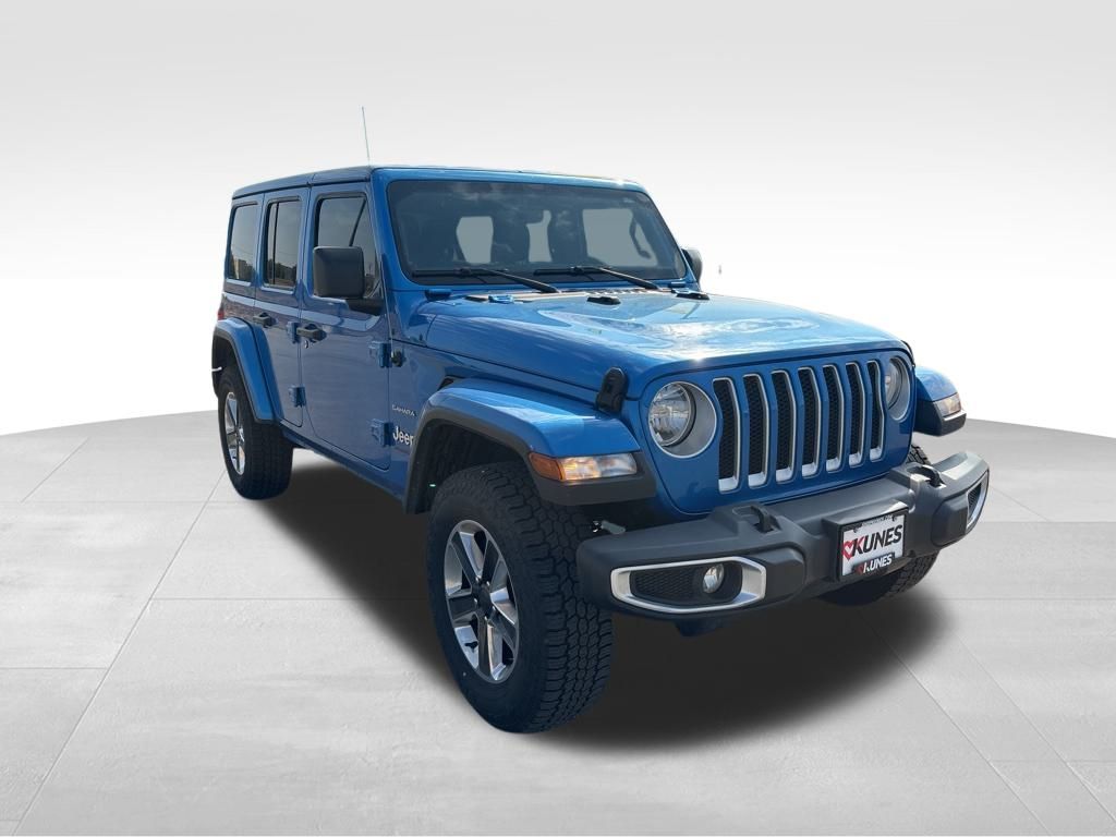 2023 Jeep Wrangler Sahara photo 3