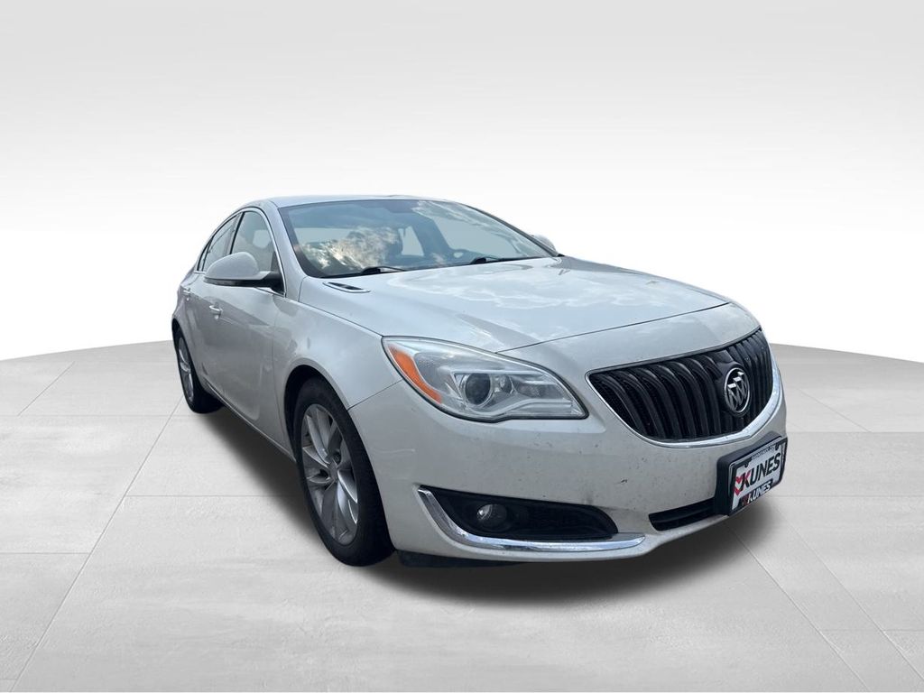 2014 Buick Regal Base photo 2