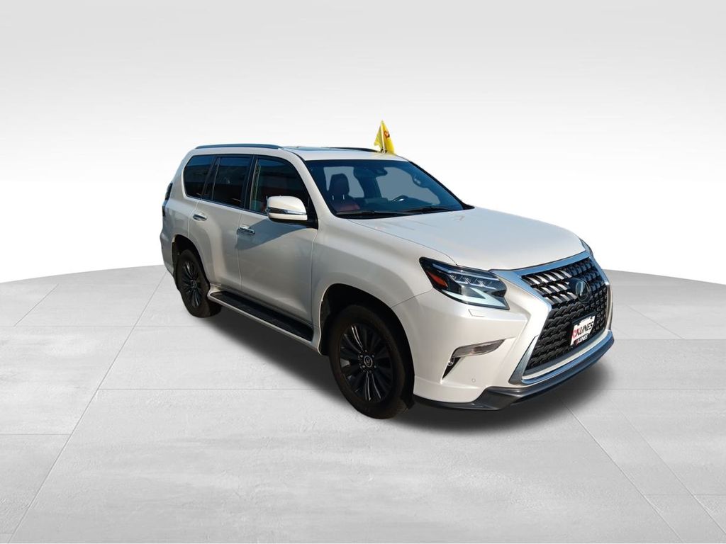 2023 Lexus GX 460 Luxury photo 3