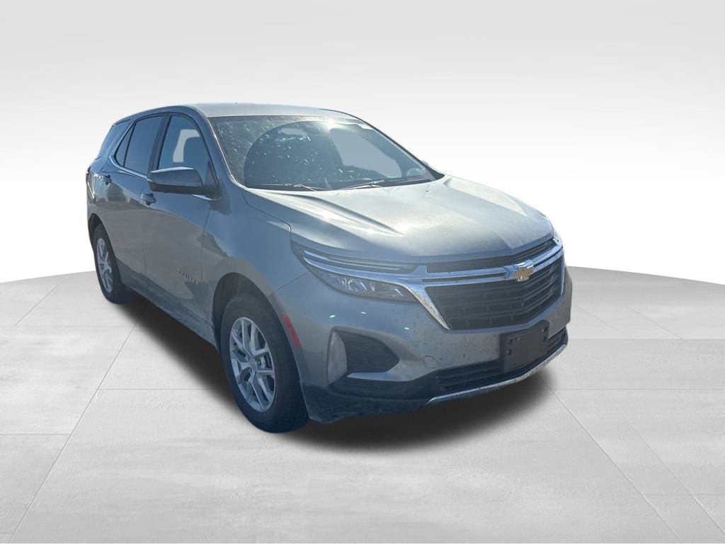 2024 Chevrolet Equinox LT photo 3