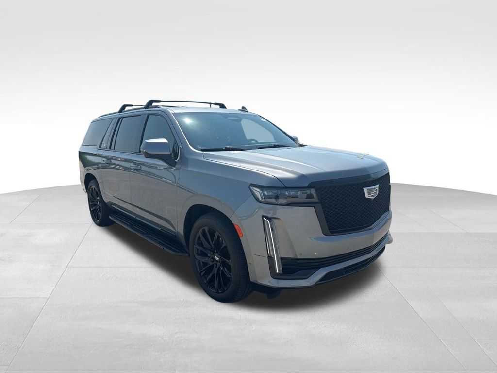 2022 Cadillac Escalade ESV Sport photo 3