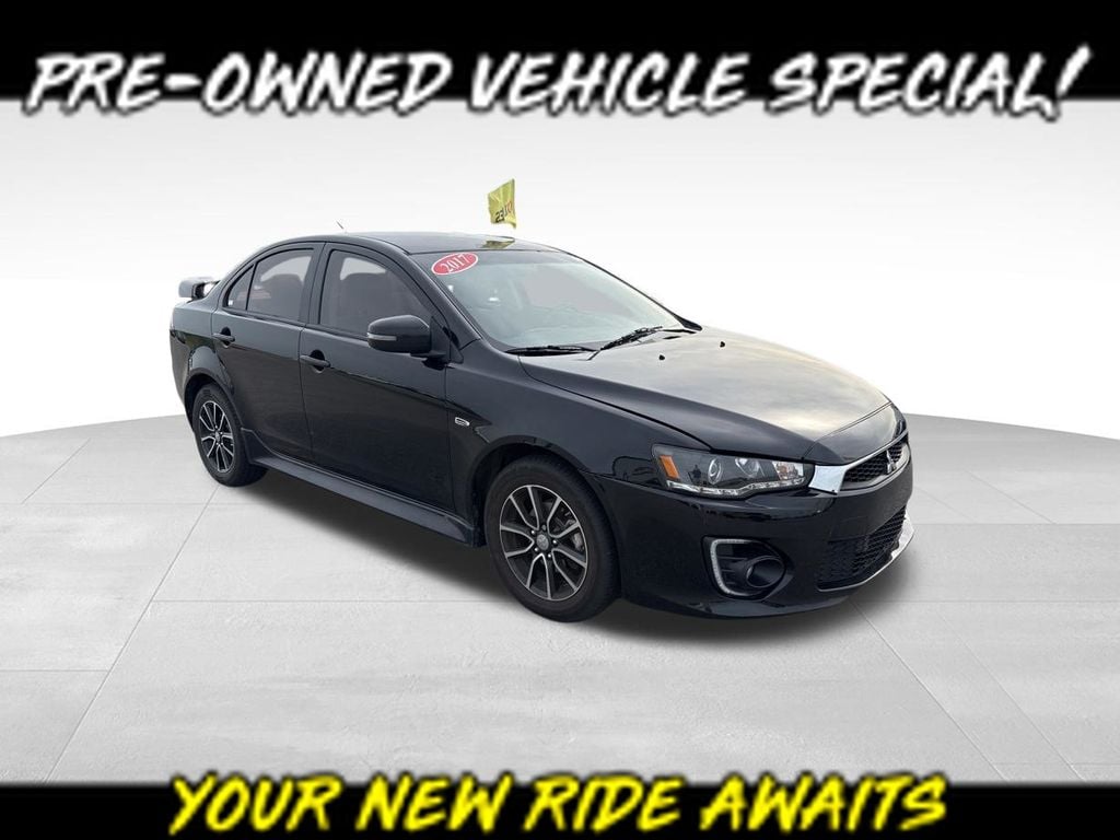 2017 Mitsubishi Lancer ES CVT's photo