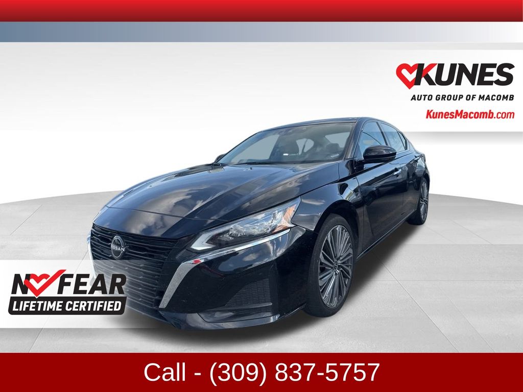 2023 Nissan Altima 2.5 SL photo 2