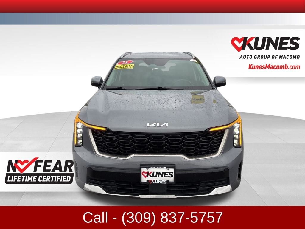 Used 2024 Kia Sorento S SUV
